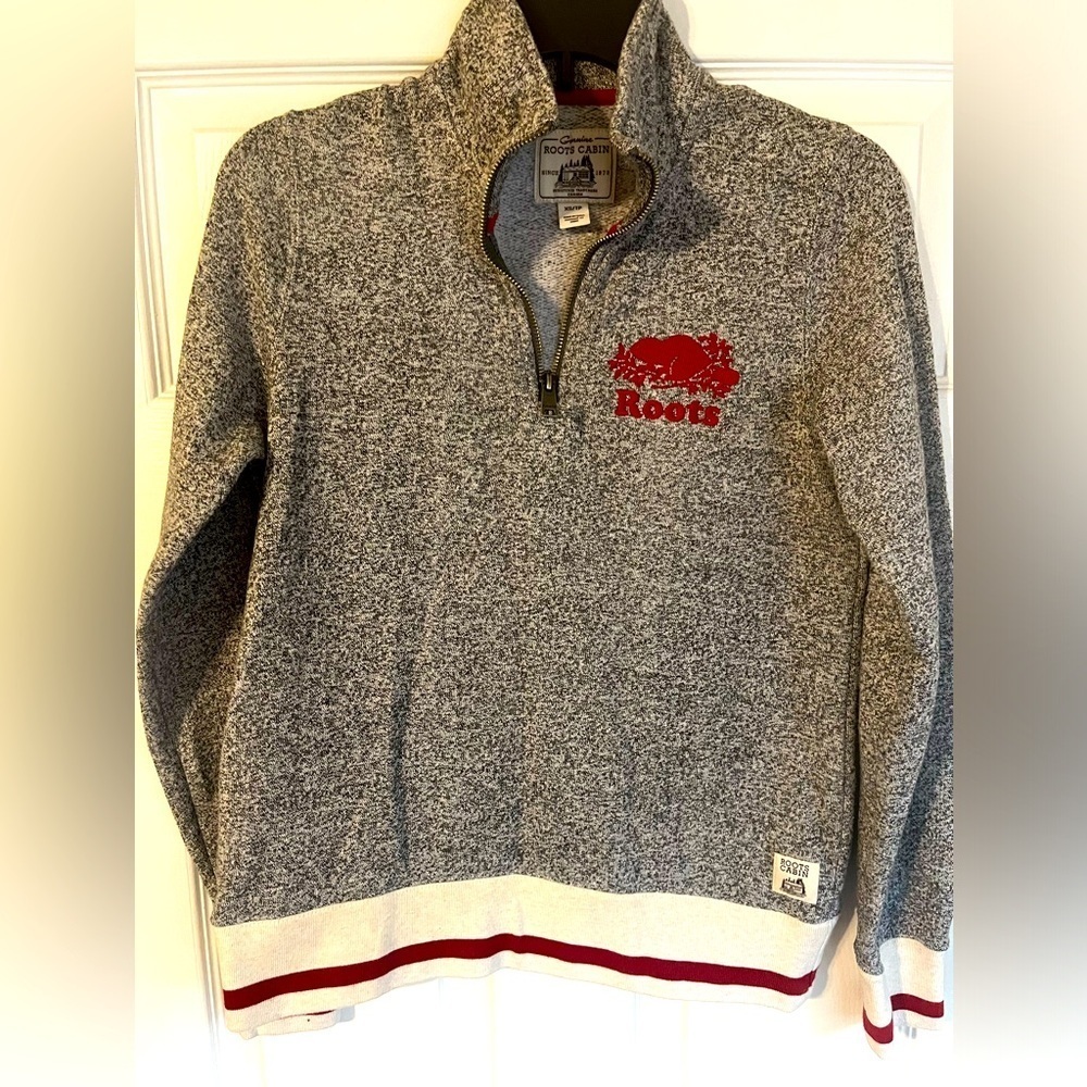 Roots XS sweat shirt Pullover